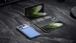 Названа российская цена флагманской «раскладушки» Tecno Phantom V Fold2 5G