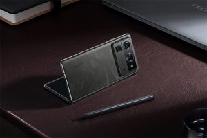 Лучшие премьеры недели: от новых «раскладушек» Tecno до телефона Xenium для военных