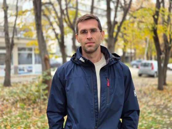 Samsung Galaxy S24 FE - 2x-селфи