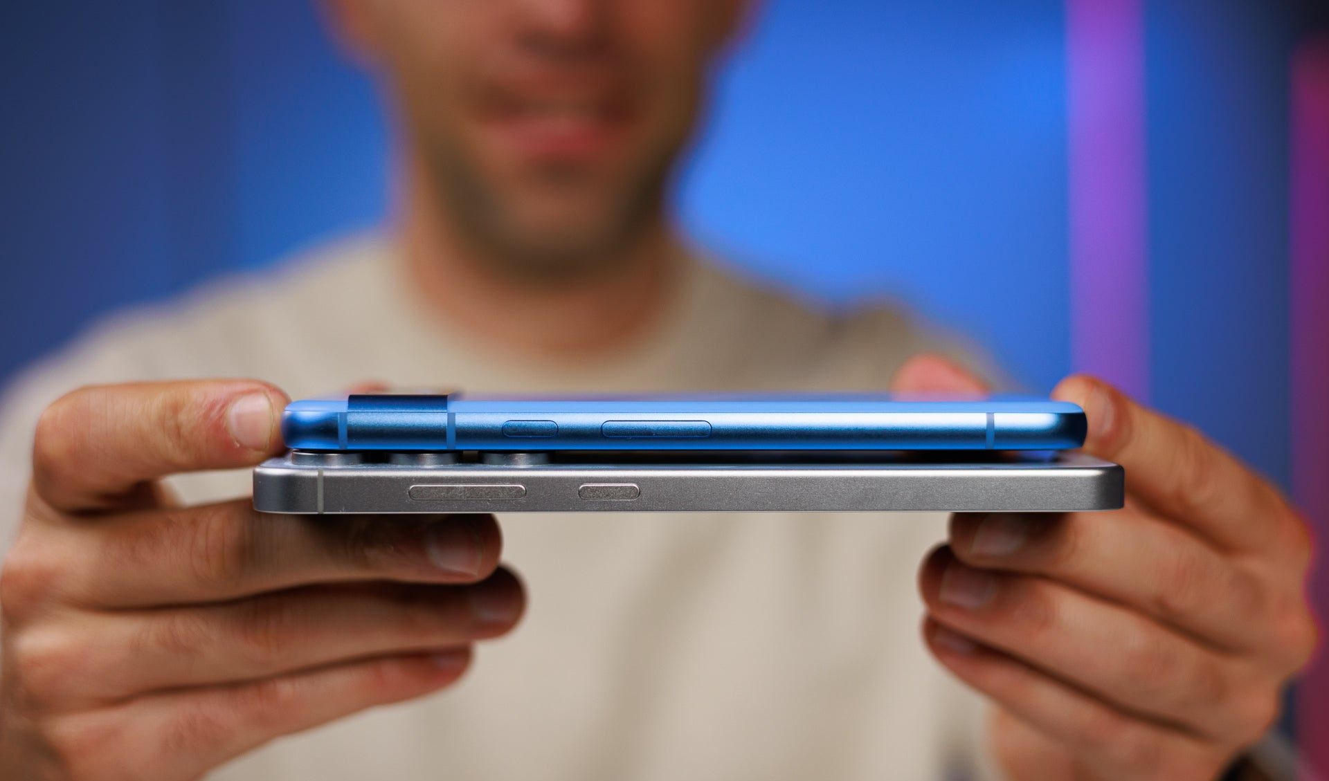 Google Pixel 8a или Samsung Galaxy S24 FE: в чём разница?