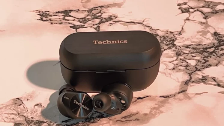 Лучшие шумоподавляющие наушники 2024 года для любого бюджета фото