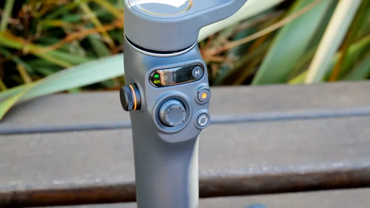 DJI Osmo Mobile 6