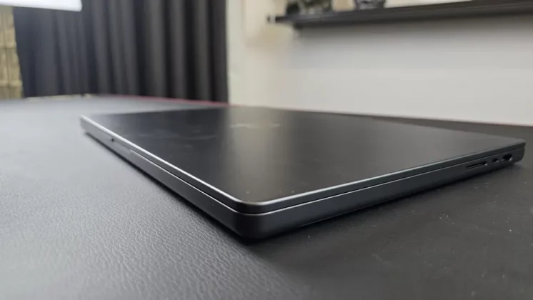 MacBook Pro 16 дюймов (M4 Pro)-4