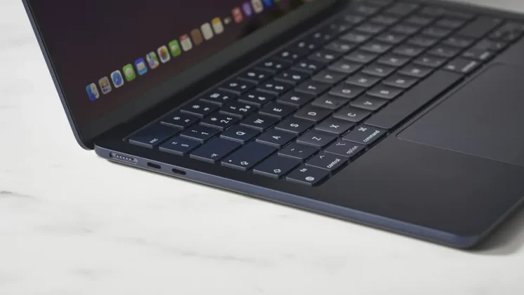 Лучшие ноутбуки 2024 года для любого бюджета фото