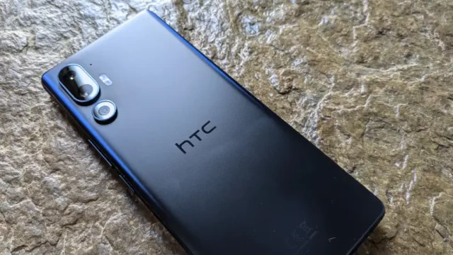 HTC-U24-Pro-REAR2