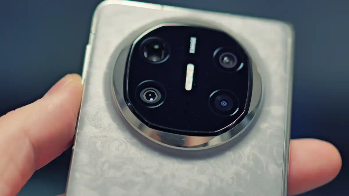 Это лучшая камера для телефона-раскладушки, которую я когда-либо пробовал фото