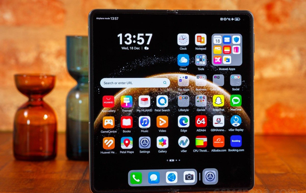 298833Обзор смартфона Huawei Mate X6