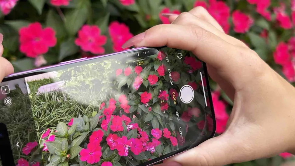 299098Кнопку управления камерой iPhone должны скопировать все