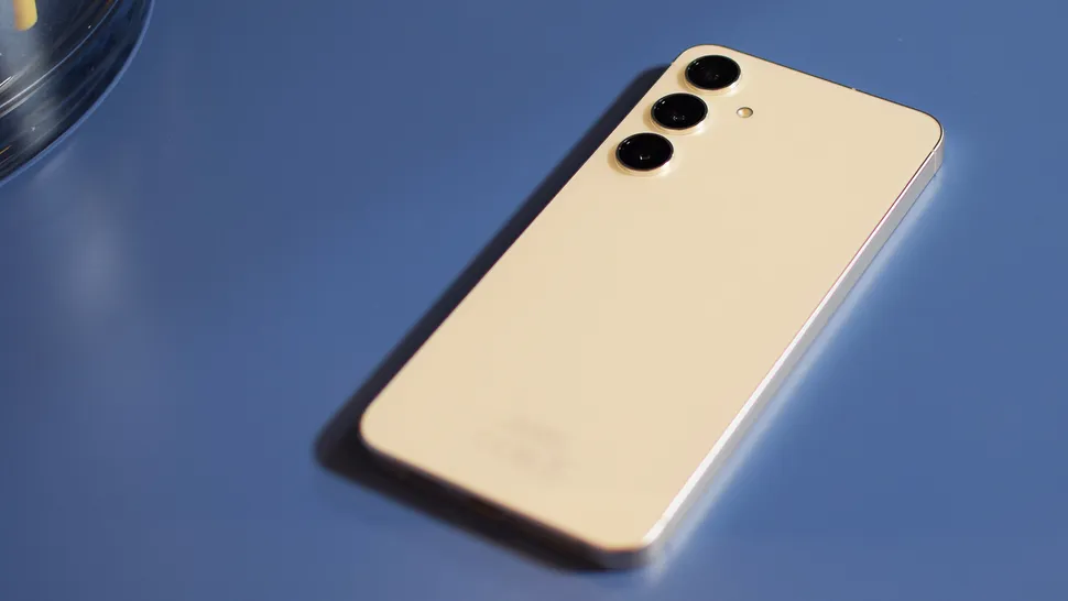 299103Ждать ли падения цены Samsung Galaxy S24 после выхода S25?