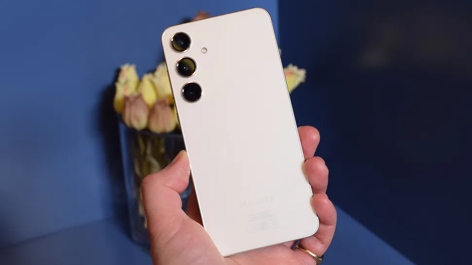 292590Samsung может продавать магнитные аксессуары MagSafe для Samsung Galaxy S25