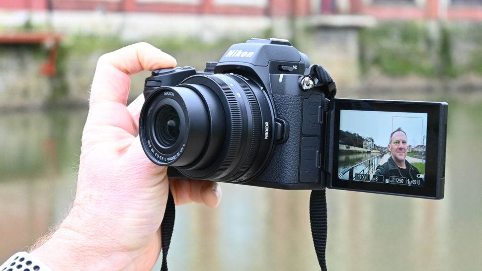 Лучшая камера Nikon в 2024 году: идеальные камеры для новичков, любителей и профессионалов фото