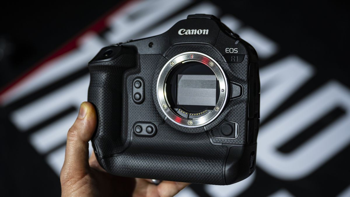 Canon EOS R1