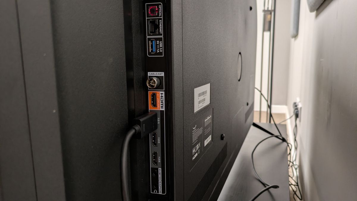 Обзор мини-светодиодного телевизора Amazon Fire TV Omni: лучший на сегодняшний день телевизор Fire TV и отличный вариант для просмотра спортивных мероприятий и игр