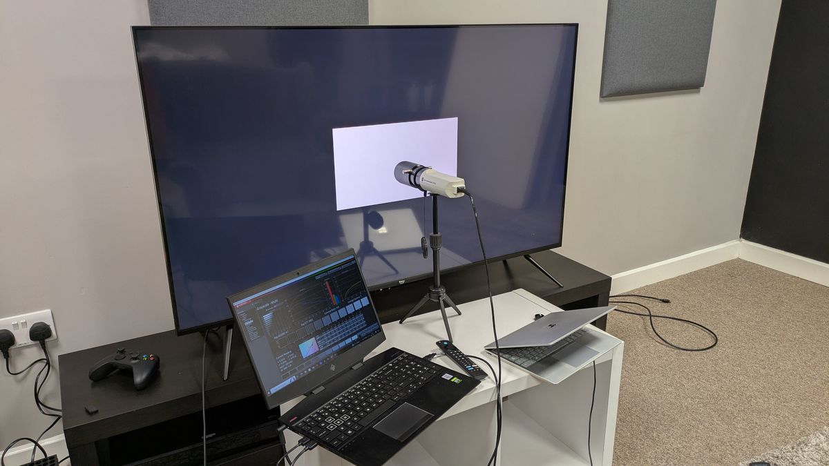 Обзор мини-светодиодного телевизора Amazon Fire TV Omni: лучший на сегодняшний день телевизор Fire TV и отличный вариант для просмотра спортивных мероприятий и игр