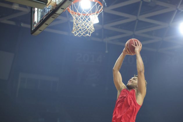 Обзор Canon EOS R1: высокоскоростной фотоаппарат для профессионалов по заоблачной цене фото