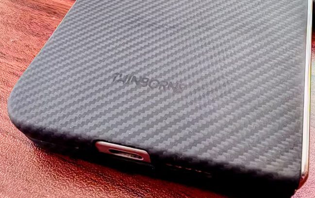 Почему нас заботит дизайн смартфона, если всё равно закрываем его чехлами? картинка Почему нас заботит дизайн смартфона, если всё равно закрываем его чехлами? фото