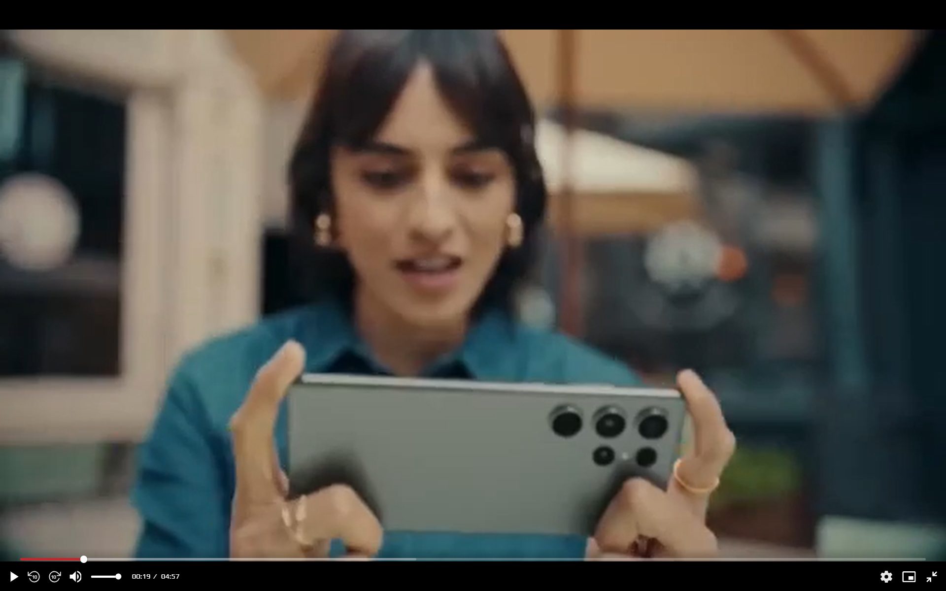 305867Видеообзор: стоит ли переходить на Galaxy S25 Ultra?