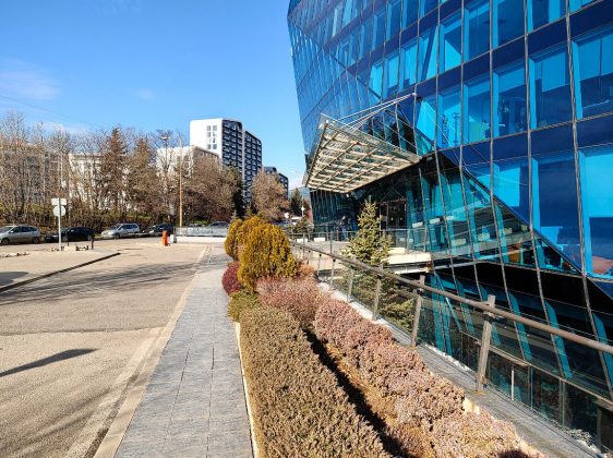 Обзор смартфона Realme 14 Pro+ фото