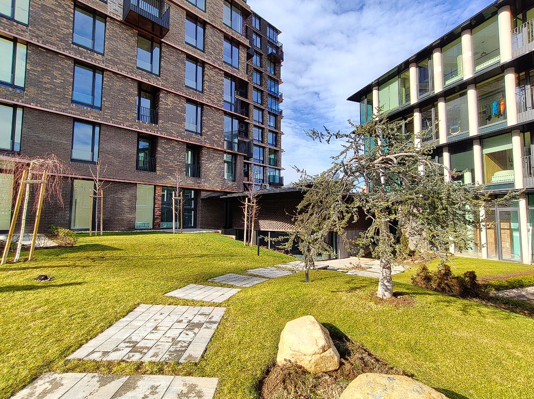 Обзор смартфона Realme 14 Pro+ фото