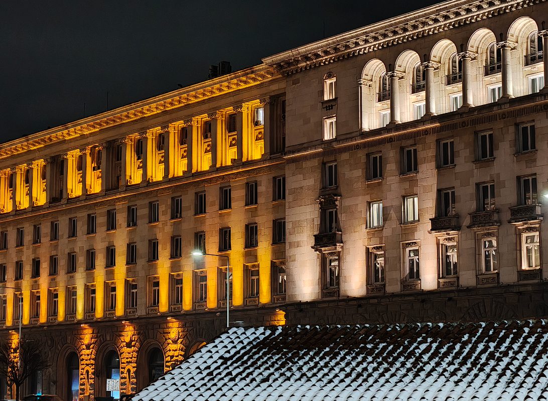 Обзор смартфона Realme 14 Pro+ фото