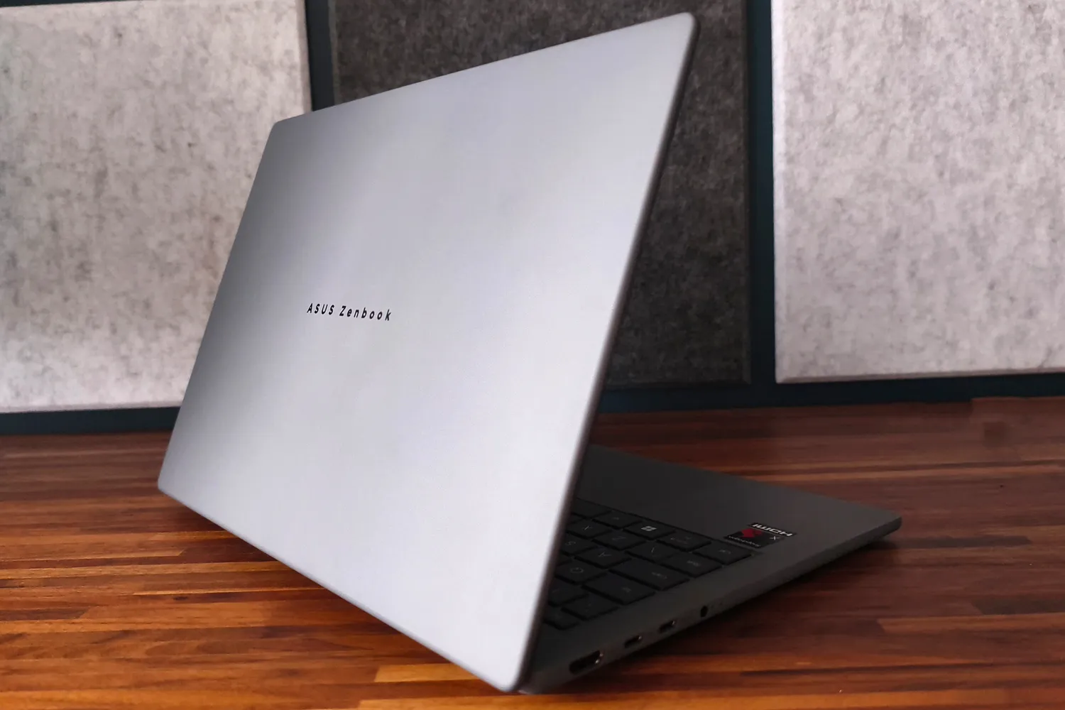 Обзор Asus Zenbook A14: настоящий профессионал в своем сегменте фото