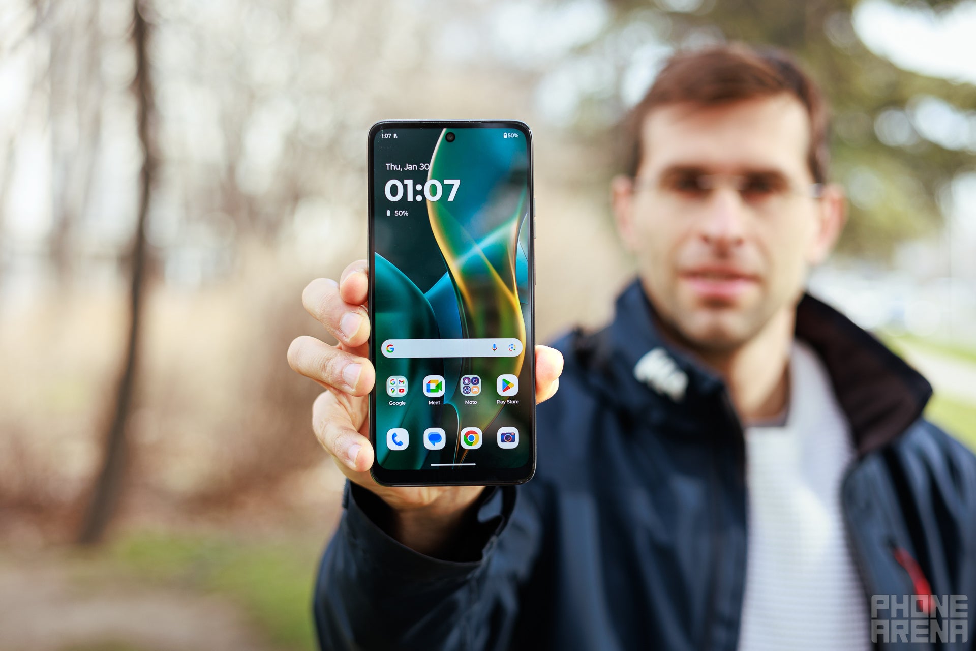 Обзор Moto G (2025): доступная цена, но достаточно ли этого? фото