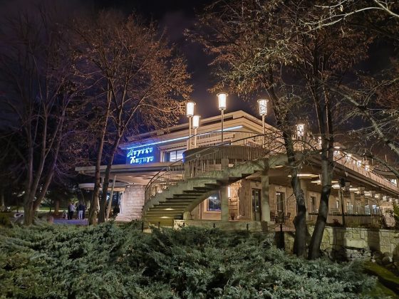 Обзор CMF Phone 1: бюджетный феномен фото