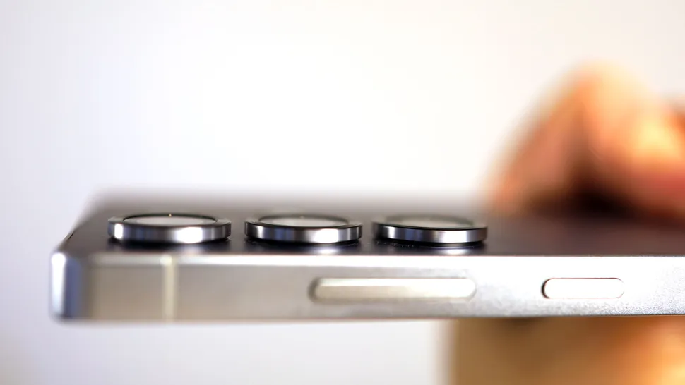 Обзор Samsung Galaxy S25 Ultra — впечатляющая мощность и всеобъемлющий ИИ фото