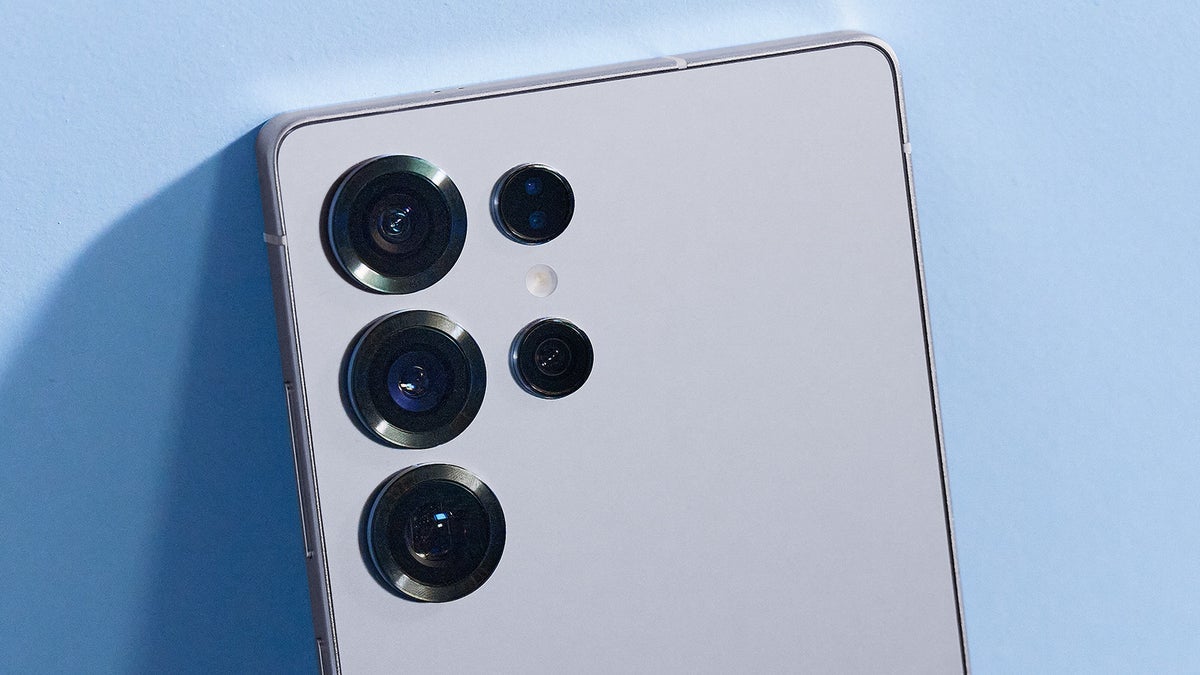 304215Galaxy S25 предлагает возможности нового уровня, по сравнению с которыми iPhone и Pixel кажутся немного устаревшими