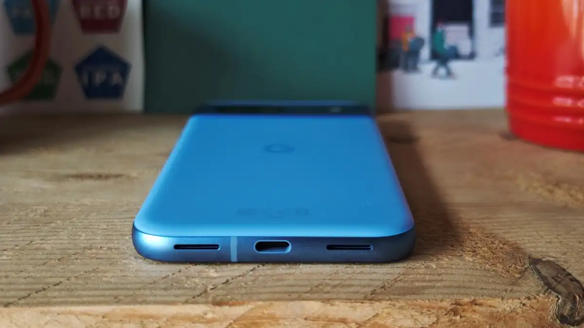 Выпуск Google Pixel 9a ожидается уже в марте фото