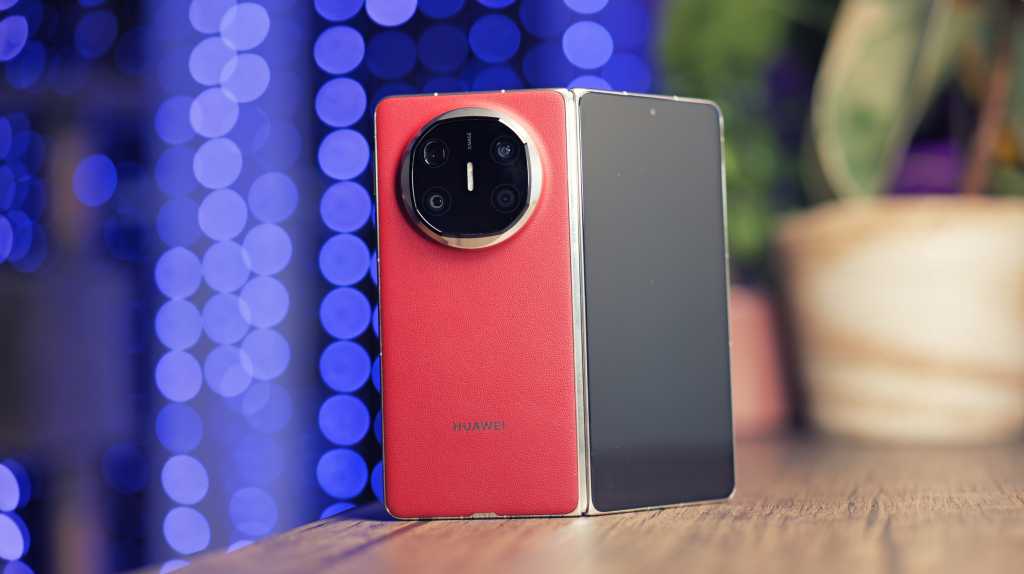 302132Обзор Huawei Mate X6: лучший складной смартфон, но есть проблемы