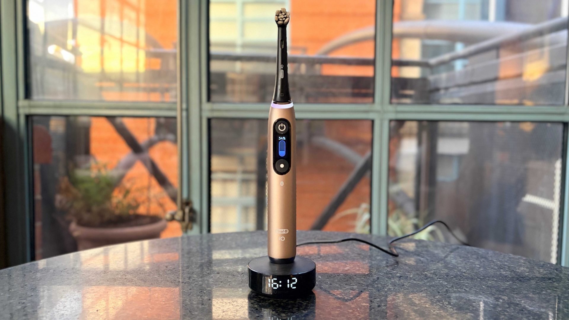 Полное руководство по Oral-B iO: сравнение характеристик и цен всех моделей iO картинка Электрическая зубная щетка Oral-B iO: сравнение | DGL.RU