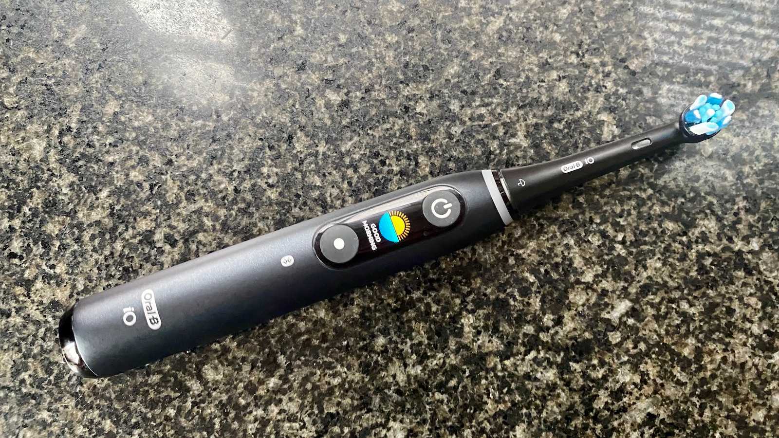 Полное руководство по Oral-B iO: сравнение характеристик и цен всех моделей iO картинка Электрическая зубная щетка Oral-B iO: сравнение | DGL.RU