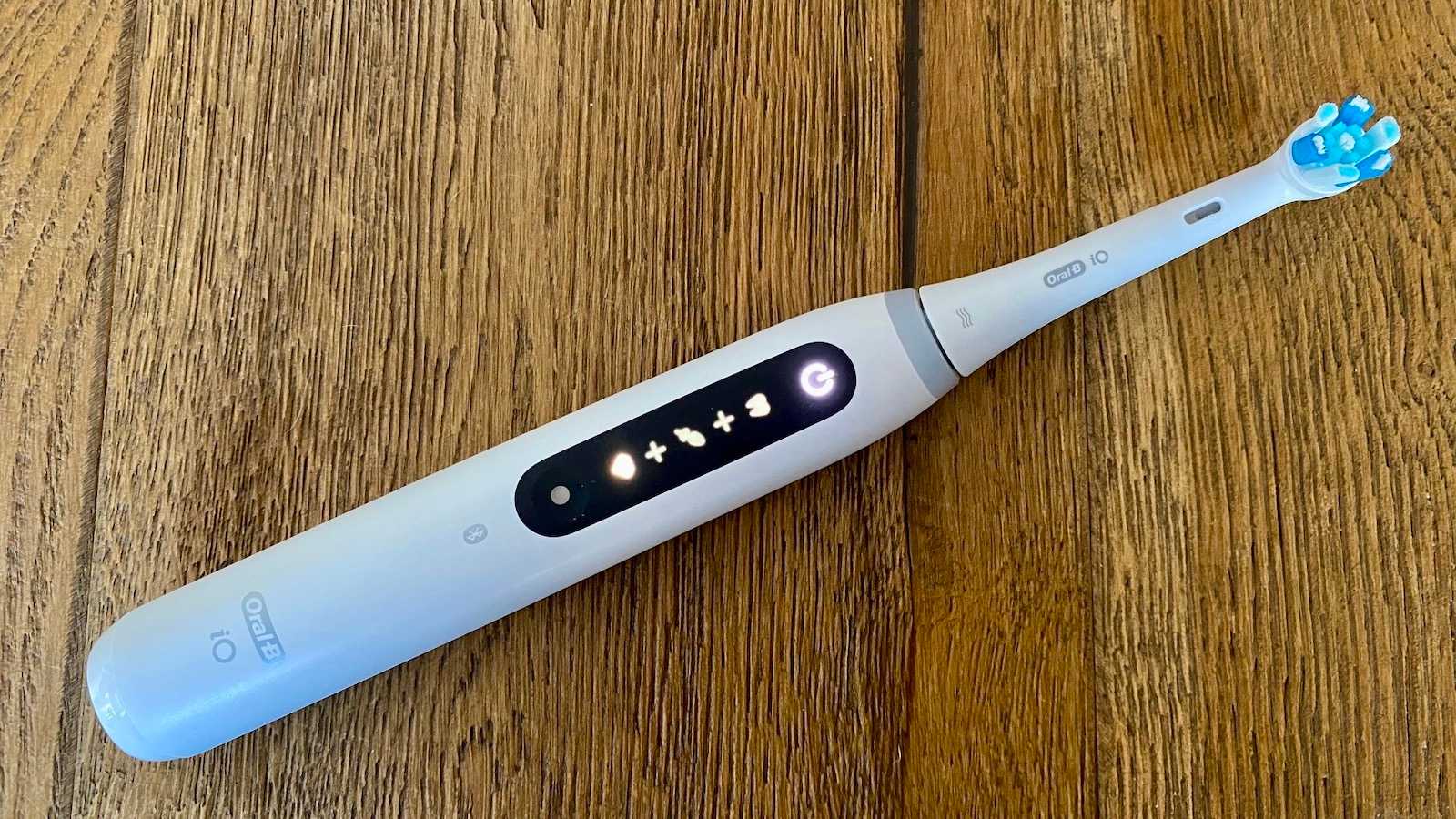 Полное руководство по Oral-B iO: сравнение характеристик и цен всех моделей iO картинка Электрическая зубная щетка Oral-B iO: сравнение | DGL.RU