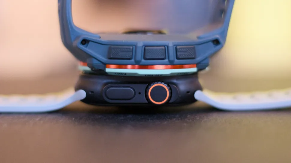 Garmin Instinct 3 или Apple Watch Ultra 2: какие смарт-часы подойдут вам? фото