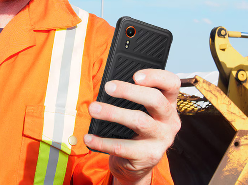 302277Samsung готовит «внедорожный» смартфон на чипе Qualcomm