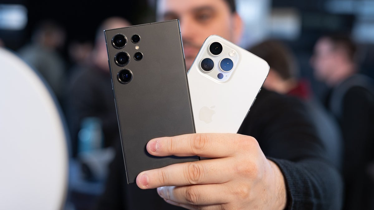 301588Samsung опередила Apple и останется на вершине мирового рынка смартфонов еще на год