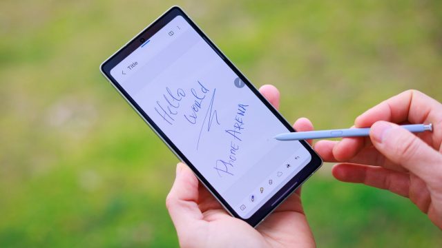 Поклонники Samsung настолько расстроены статусом S Pen, что создали петицию