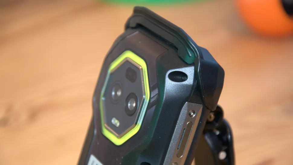 Обзор прочного телефона Ulefone Armor Mini 20 Pro картинка Ulefone Armor Mini 20 Pro-4