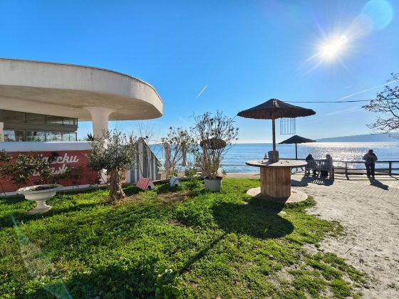 Обзор Vivo X200: стоит ли покупать маленький смартфон? фото