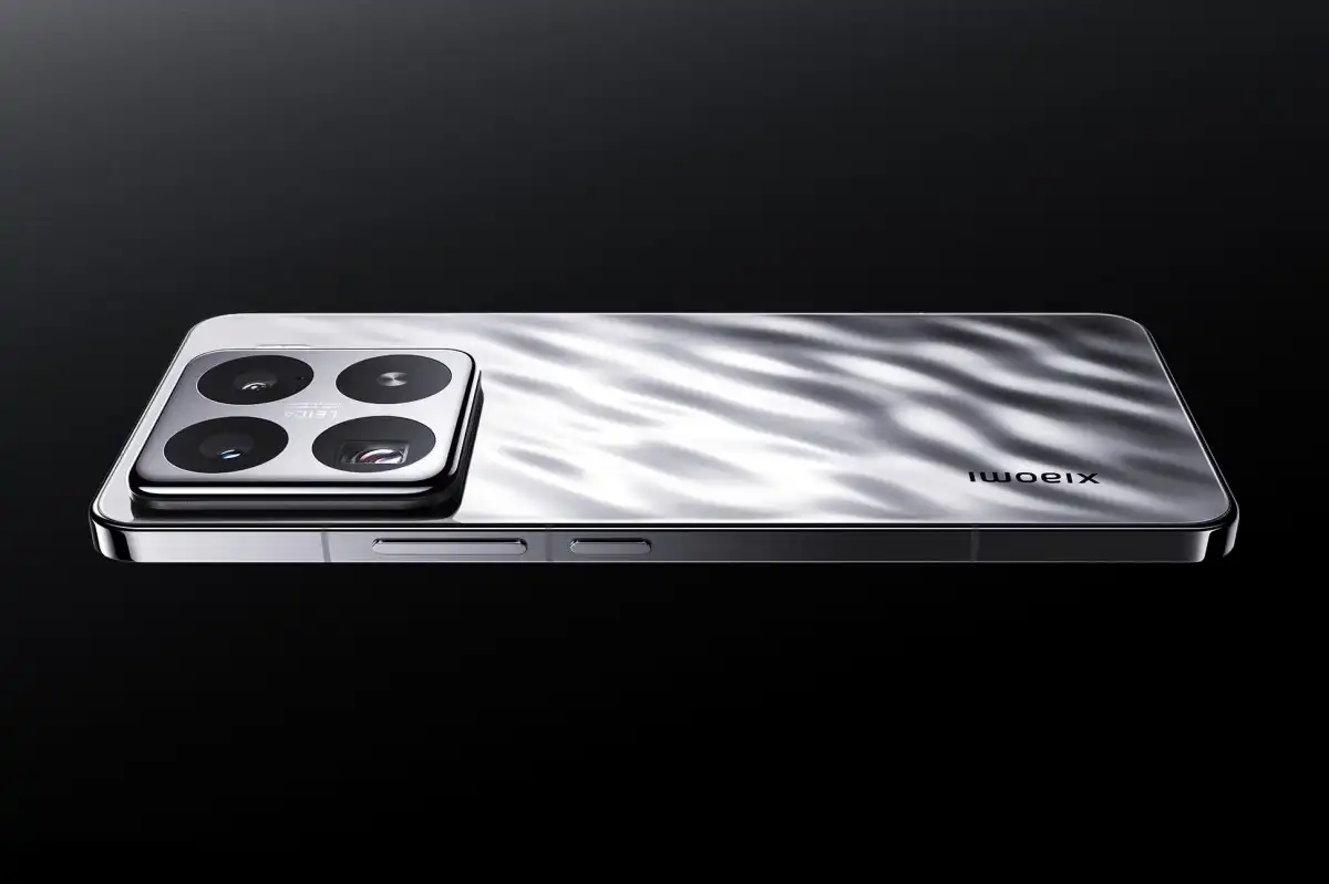 300303Телефоны Xiaomi 15 могут выйти на мировой рынок уже в следующем месяце