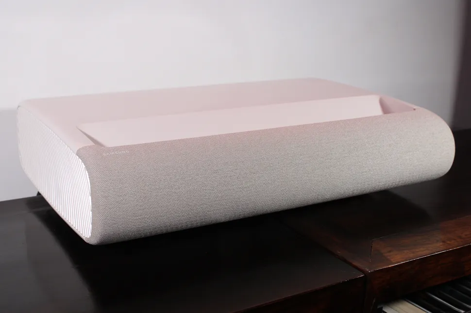 Лучшие короткофокусные проекторы 2025 года: большие и яркие изображения из коробки фото