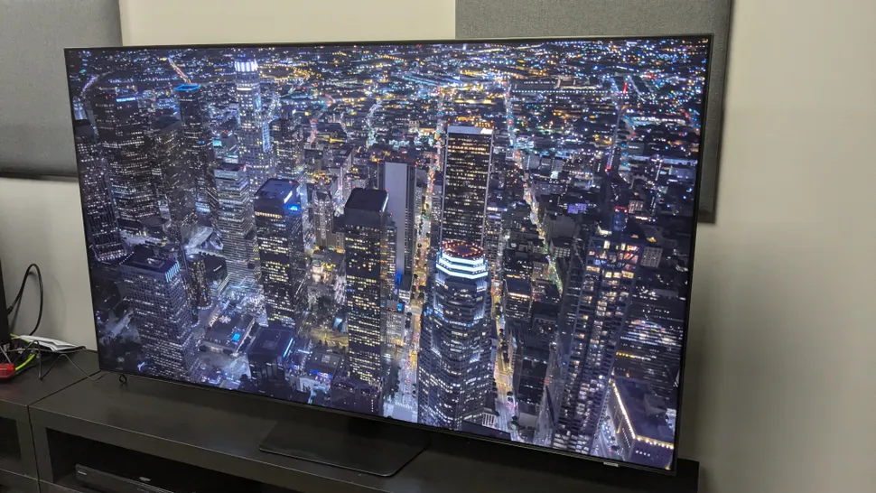 Подборка лучших 40-, 42- и 43-дюймовых телевизоров на 2025 год фото