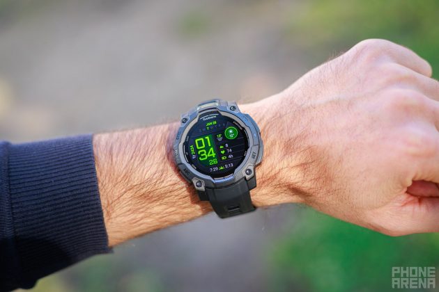 Обзор Garmin Instinct 3 (AMOLED): яркий экран и высокая автономность фото