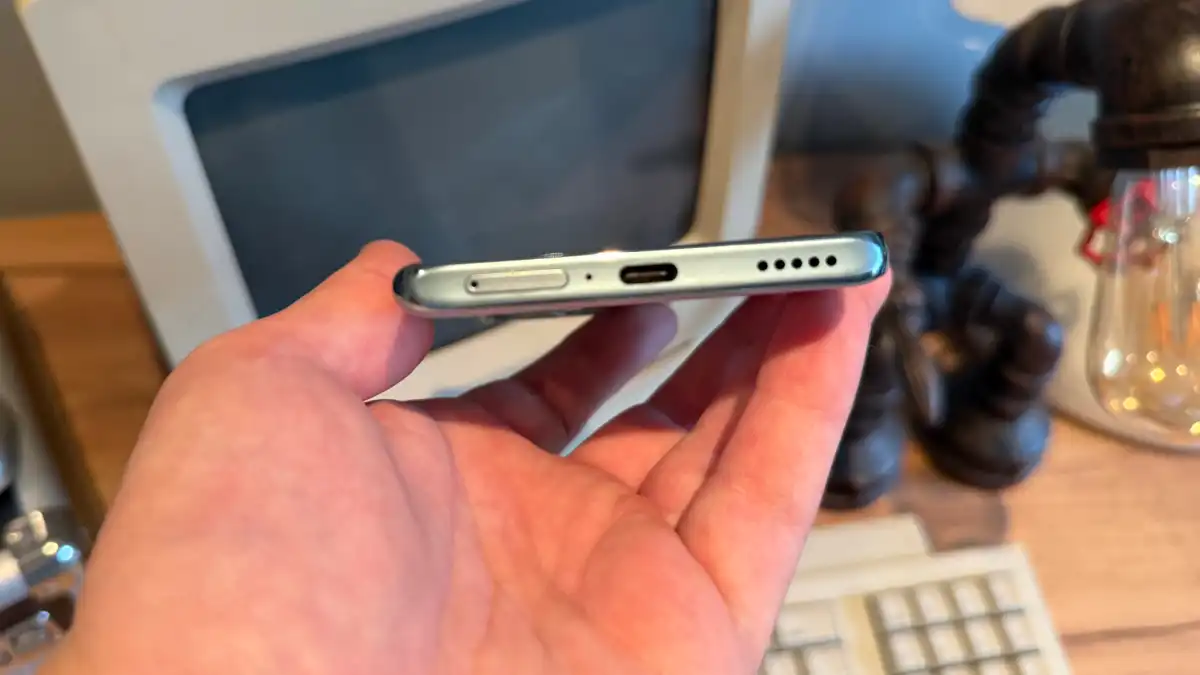 Обзор Honor Magic 7 Lite: король аккумуляторов среднего класса фото