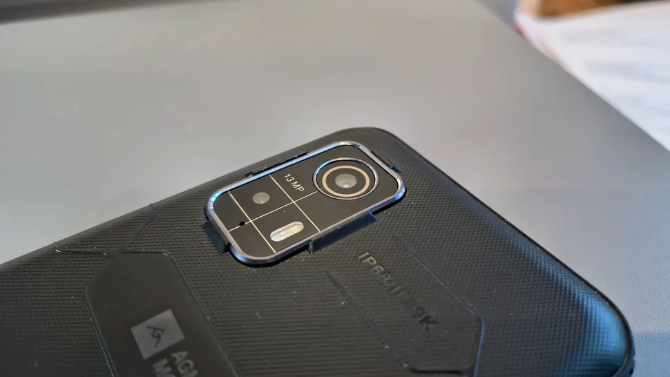 Обзор AGM H Max: надежный телефон с невысокой производительностью фото