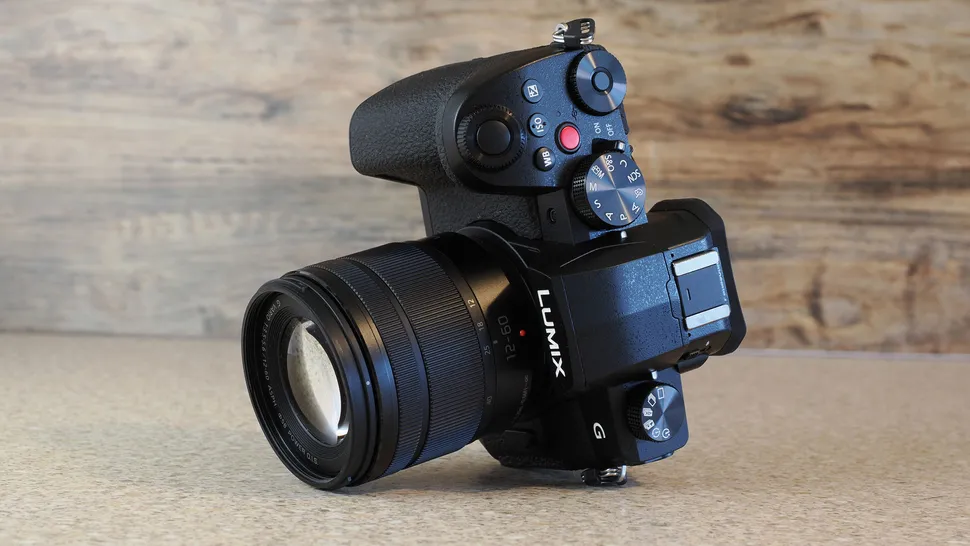 Обзор Panasonic Lumix G97: камера для любителей, цена для новичков фото