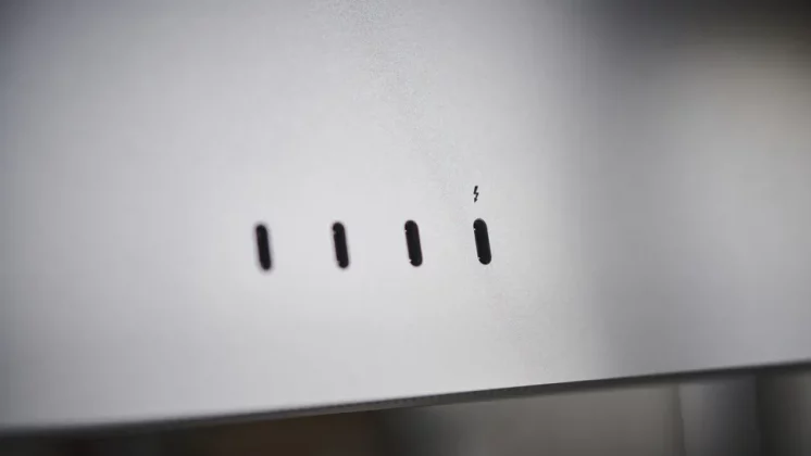 Apple Studio Display-4