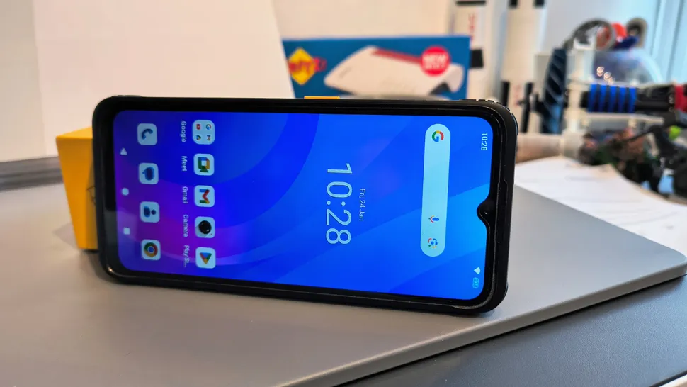 Обзор AGM H Max: надежный телефон с невысокой производительностью фото