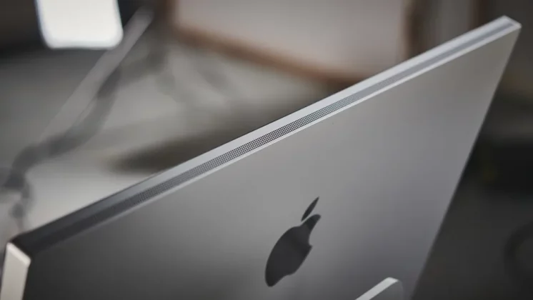 Apple Studio Display-2